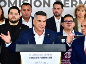 PRI denuncia ante la FGR a AMLO por presuntos vínculos con el CO