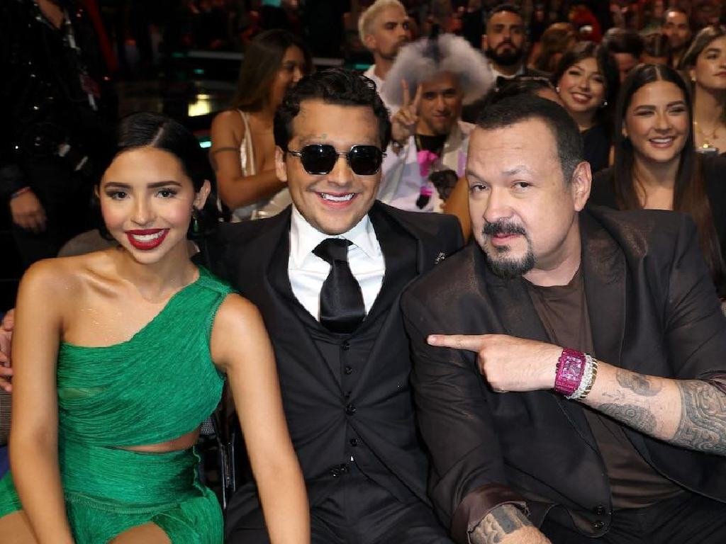 Pepe Aguilar reacciona al hate por entrevista de Nodal con Adela Micha