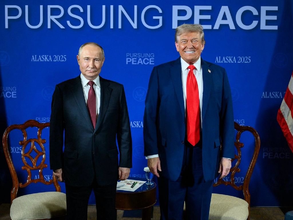 Putin afirma que conversaciones con Trump son constructivas y esperan solución en Ucrania