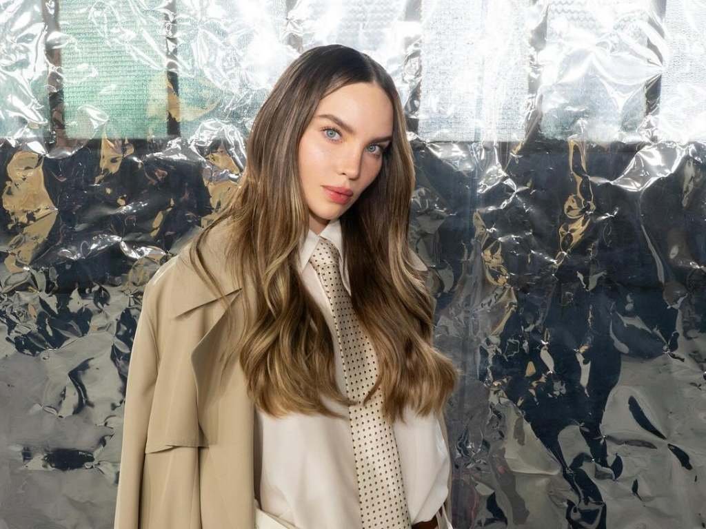 Belinda deslumbra en el desfile de Hugo Boss en Milán y acapara miradas junto a David Beckham