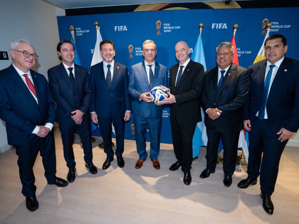 Conmebol busca un Mundial 2030 con más partidos y grupos completos en Argentina, Uruguay y Paraguay