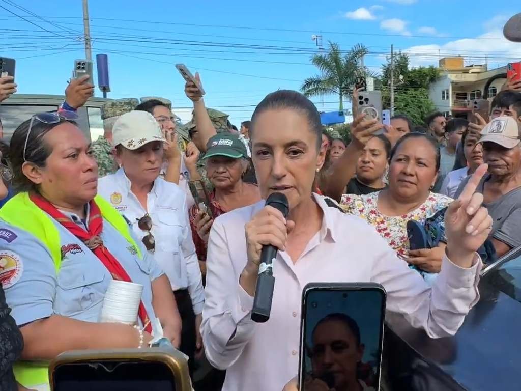 Veracruzanos reciben de esta forma a Sheinbaum