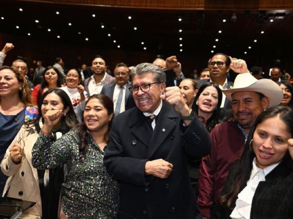 Diputados federales se aumentan el sueldo y se blindan de impuestos