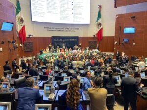 Senado avala en lo general y particular la nueva Ley de Amparo