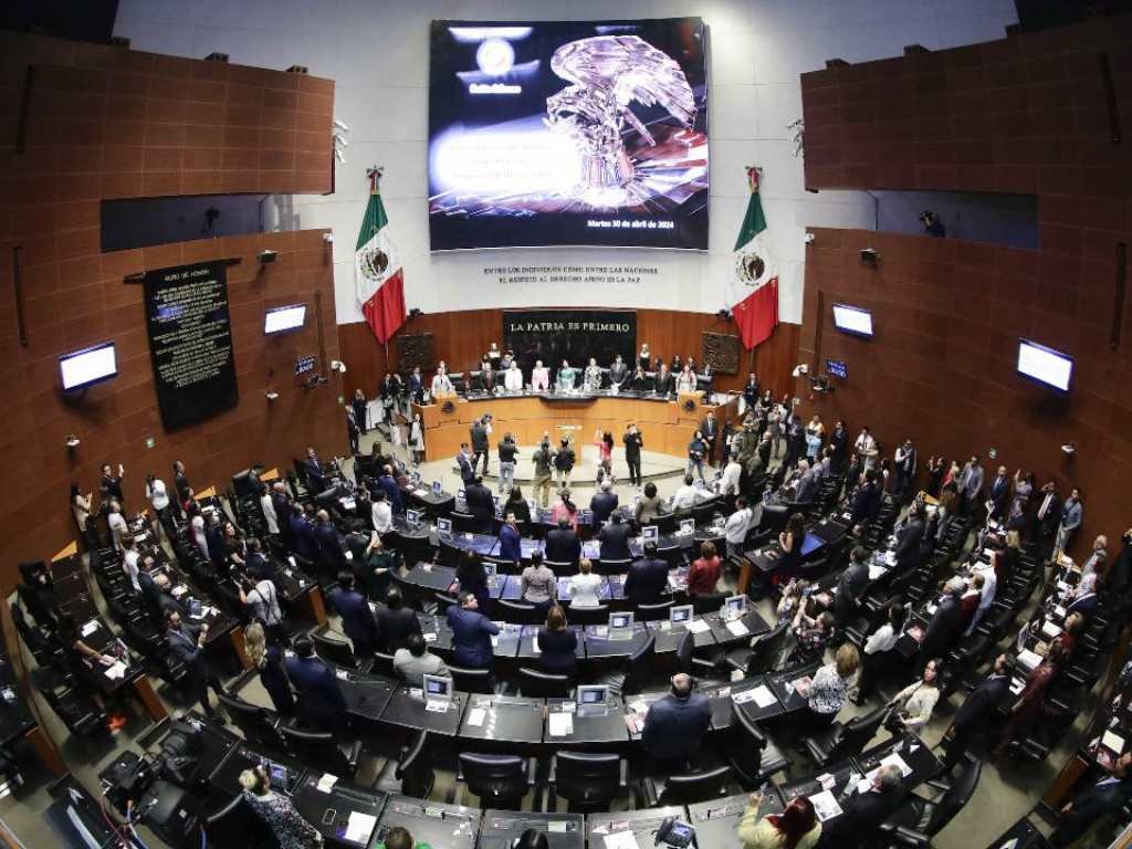 Senadores del oficialismo y la oposición se unen para decirle no a Sheinbaum