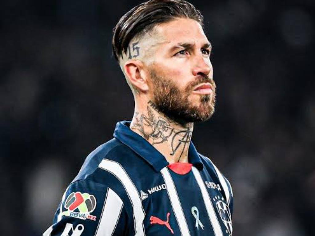 Sergio Ramos, multado por la FMF tras criticar al arbitraje en redes sociales
