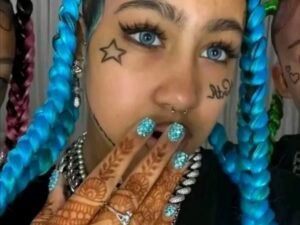 North West vuelve a causar sensación con su estilo y Kim Kardashian sale en su defensa