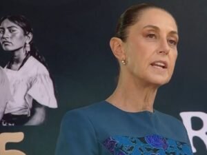 Sheinbaum en el desfile de la Revolución: “México vive un momento que antes parecía imposible”