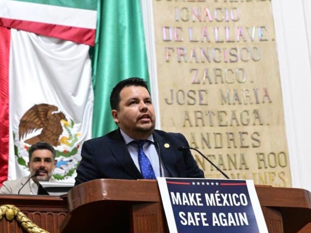 Raúl Torres, diputado migrante del PAN, pidió a la comunidad internacional voltear a ver lo que pasa en México