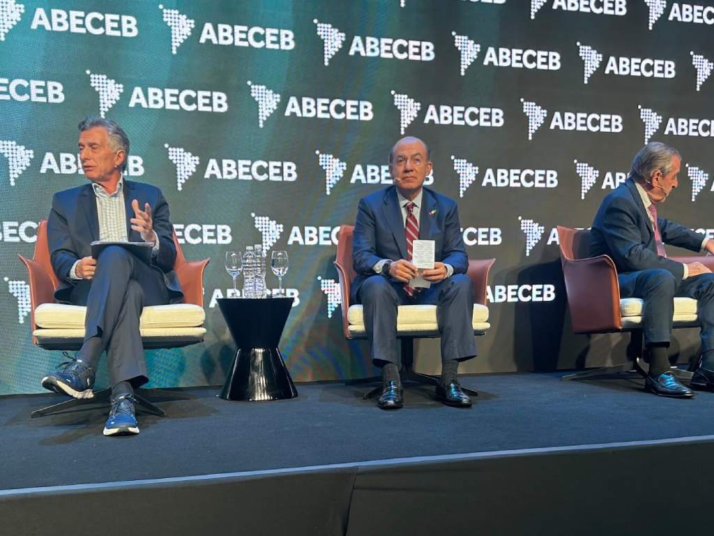 Calderón advierte avance del crimen en Latinoamérica y urge reforzar instituciones