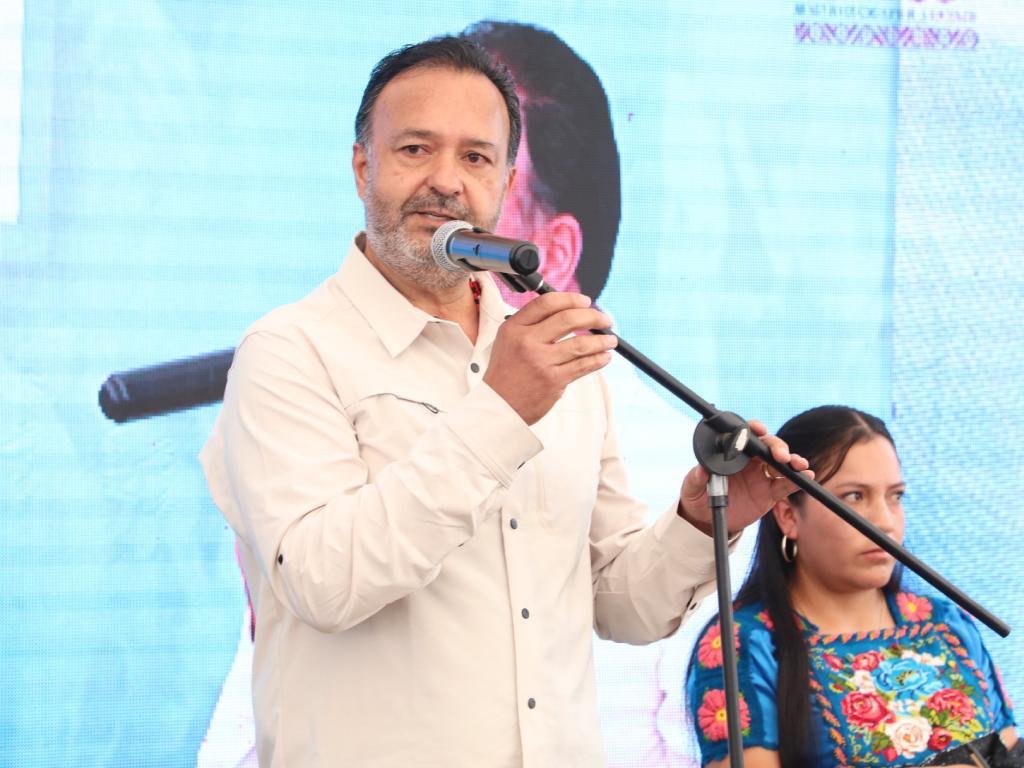 Julio Arreola, alcalde de Pátzcuaro denuncia amenazas a través de mensajes y llamadas