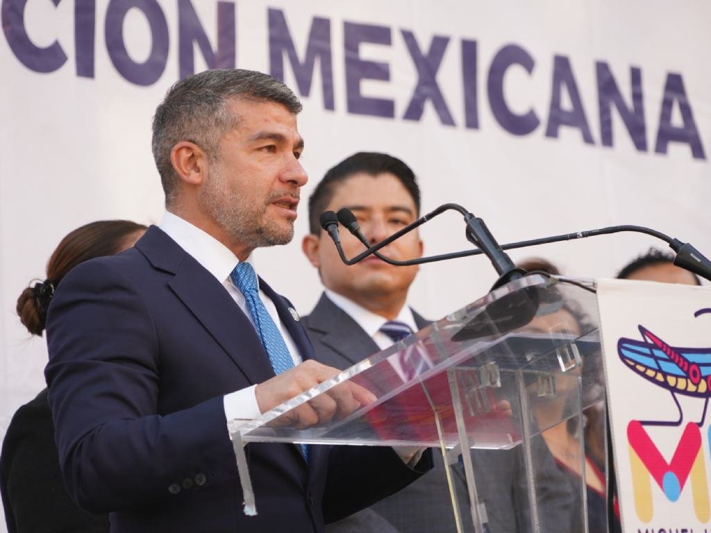 Tabe evalúa ir al Congreso; denuncia ambiente de linchamiento